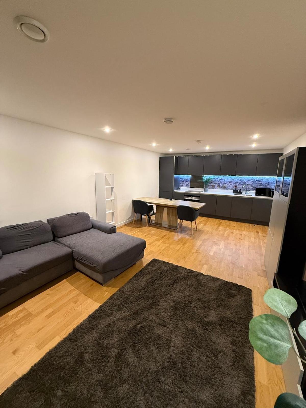 New 2 Bed Apartment Greenwich Londra Esterno foto
